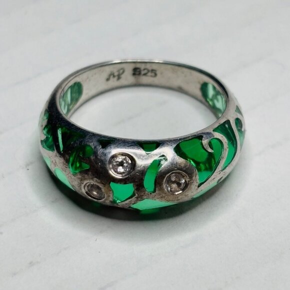 Vintage Sterling Silver Green Glass and Diamonique Stone Ring Size 8 - Picture 1 of 6